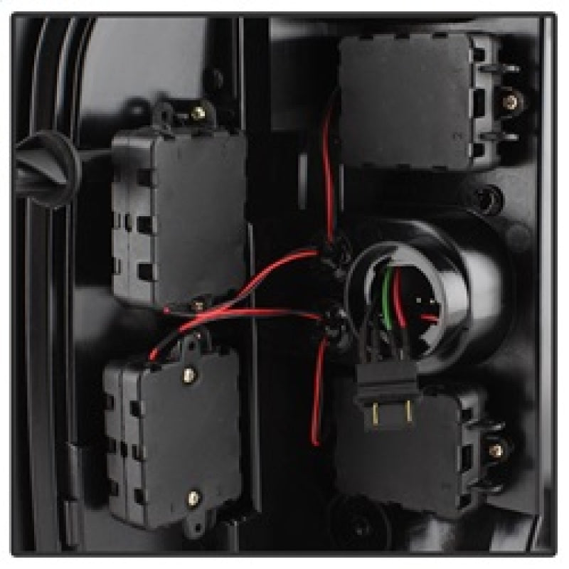 SPYDER 5084088 Spyder 07-13 Silverado (Will Not Work w/2010 921 Bulb) V3 LED Tail Lghts Blk ALT-YD-CS07V3-LBLED-BK