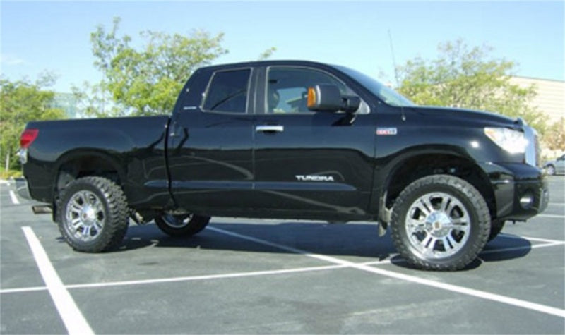 Tuff Country 53070 07-22 Toyota Tundra 4x4 & 2wd 2.5in Lift Kit (Excludes TRD Pro No Shocks)