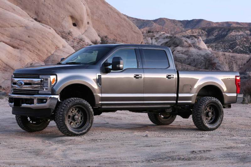 Fabtech K2253DL 17-21 Ford F250/F350 4WD Gas 4in Rad Arm Sys w/Coils & Dlss Shks