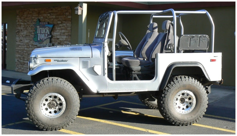 Bushwacker 30002-07 65-84 Toyota Land Cruiser Cutout Style Flares 2pc - Black