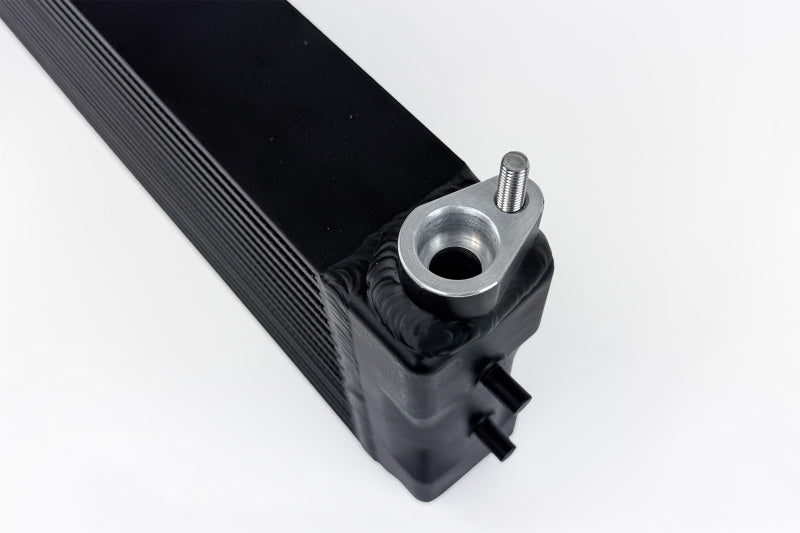 CSF 8317 F1X M5/M6 and F9X M5/M8 High-Performance Engine Oil Cooler