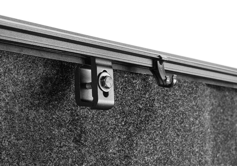 BAK 448330 17-23 Ford Super Duty 6ft 9in Bed Flip MX4 Matte Finish