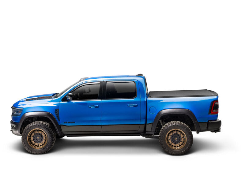 BAK 80134RK 20-24 GM Silverado/Sierra 2500/3500 HD 8.2ft. Bed Revolver X4ts