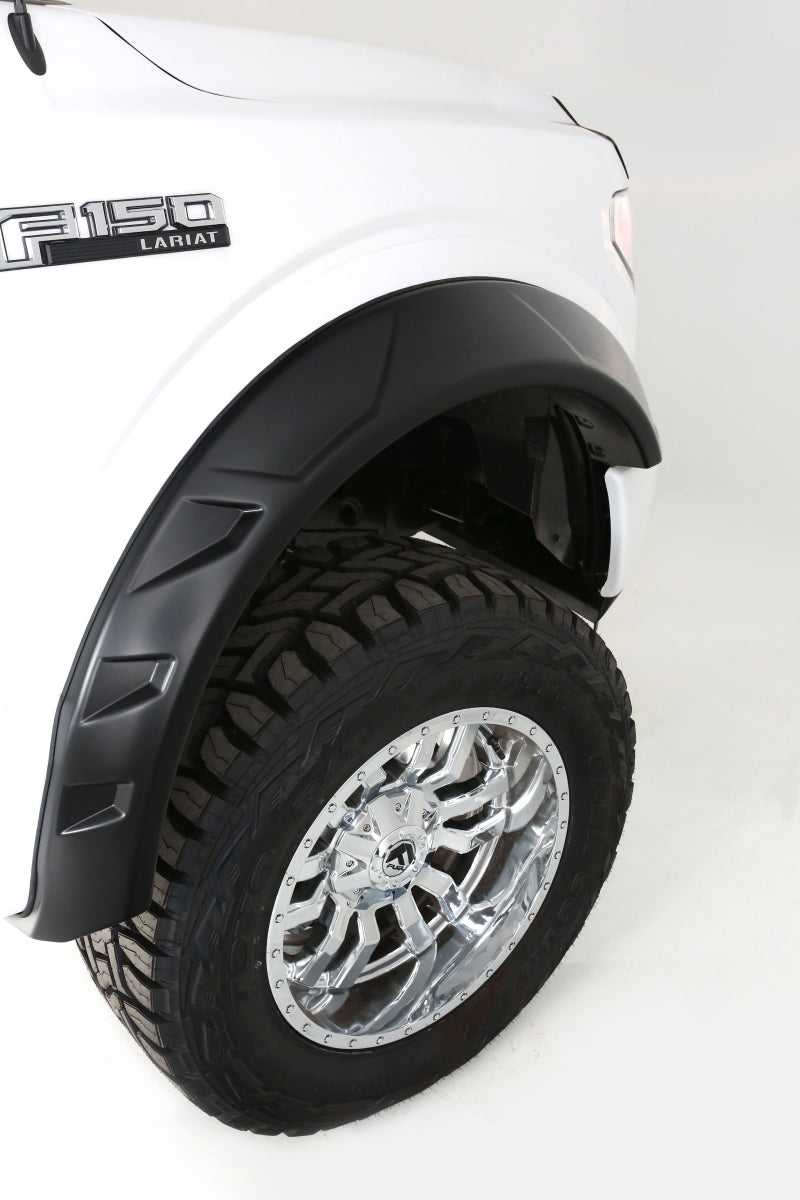 Bushwacker 20958-02 18-19 Ford F-150 DRT Style Flares 4pc - Black