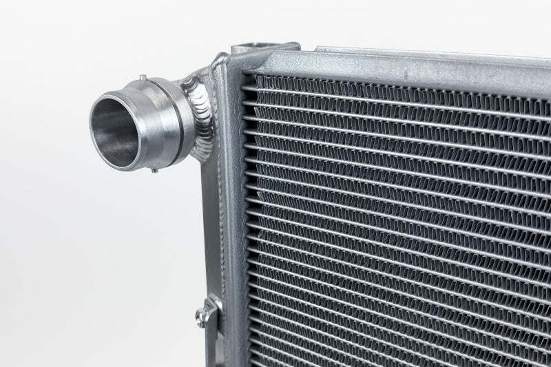 CSF 7227 Porsche 955/957 Cayenne / Audi Q7 / VW Touareg Heavy-Duty Performance Radiator