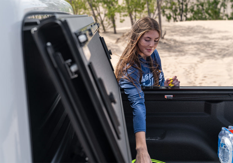 BAK 448701 2020 Jeep Gladiator 5ft Bed Flip MX4