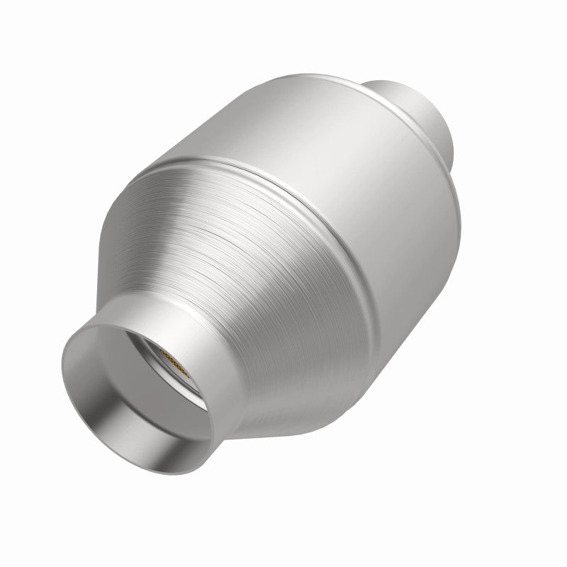 Magnaflow 51656 MagnaFlow Conv Univ 2.5in Inlet/Outlet Center/Center Round 3in Body L x 5in W x 8.75in Overall L