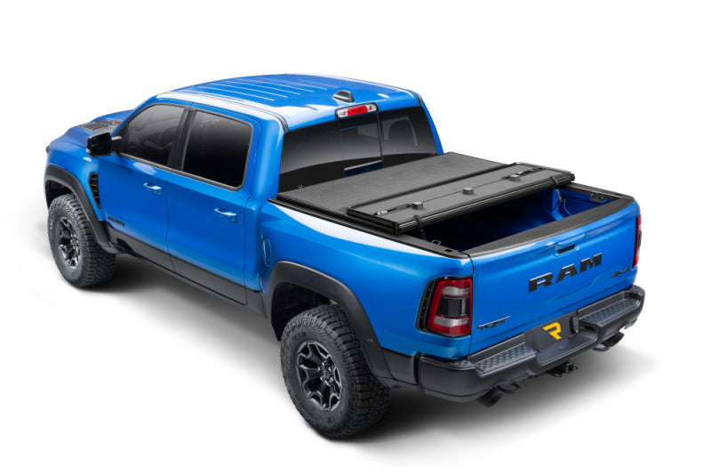 Extang 88425 09-18 Dodge Ram / 19-22 Classic 1500 (5ft. 7in. Bed) Solid Fold ALX
