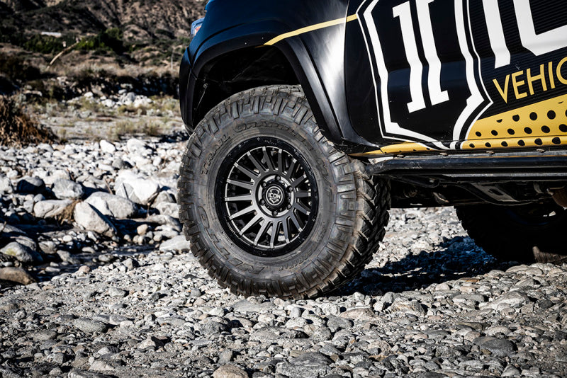 ICON 23617858347CH Recon Pro 17x8.5 6x5.5 0mm Offset 4.75in BS 106.1mm Bore Charcoal Wheel