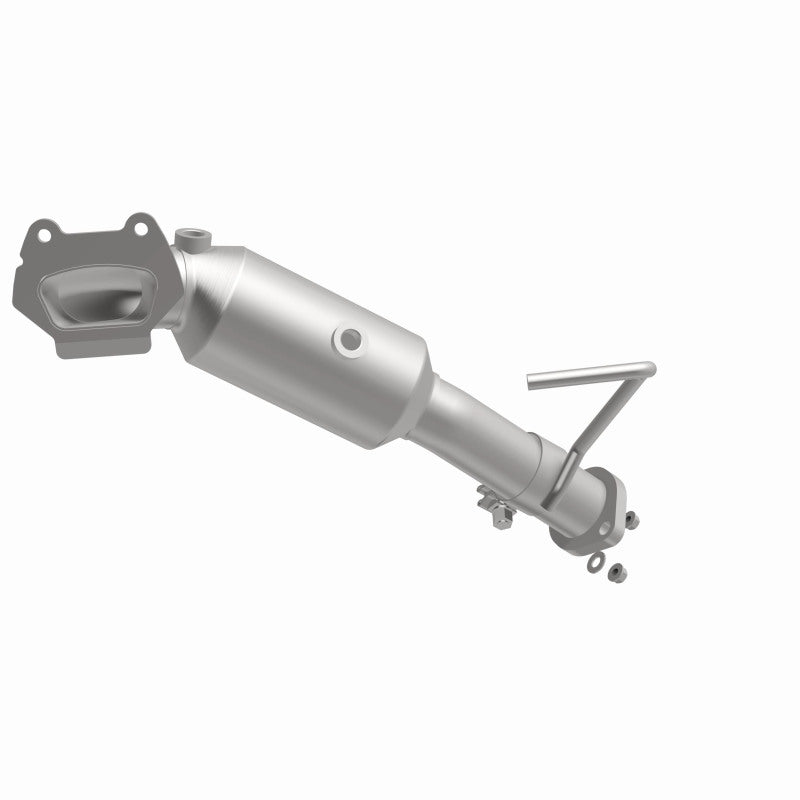 Magnaflow 21-030 MagnaFlow Conv Direct Fit OEM 12-17 Jeep Wrangler 3.6L Underbody