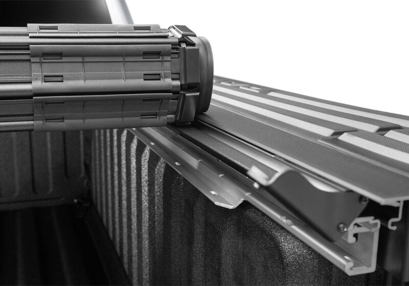 BAK 80213RB 12-18 Dodge Ram (19-21 Classic) w/ RAM Box Revolver X4s 6.4ft Bed Cover (2020 New Body Style)