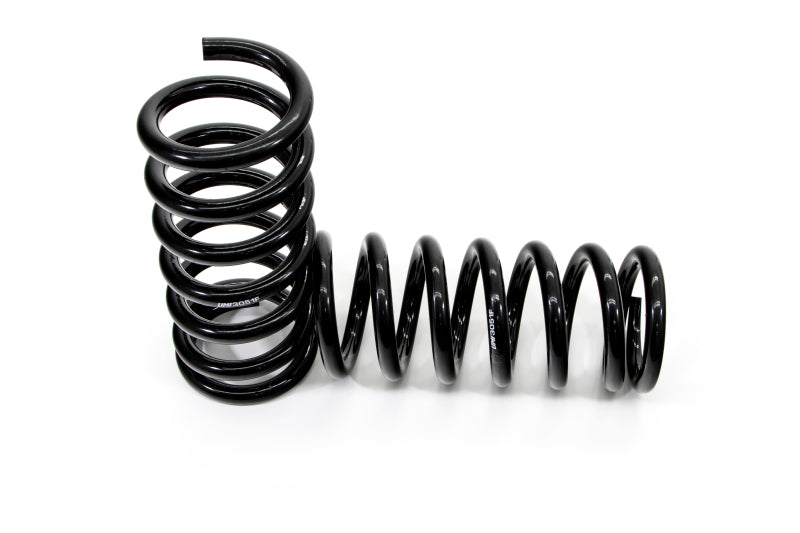 UMI Performance 3050F 78-88 GM G-Body Front 1in 70-81 F-Body 2-1/2in Lowering Spring