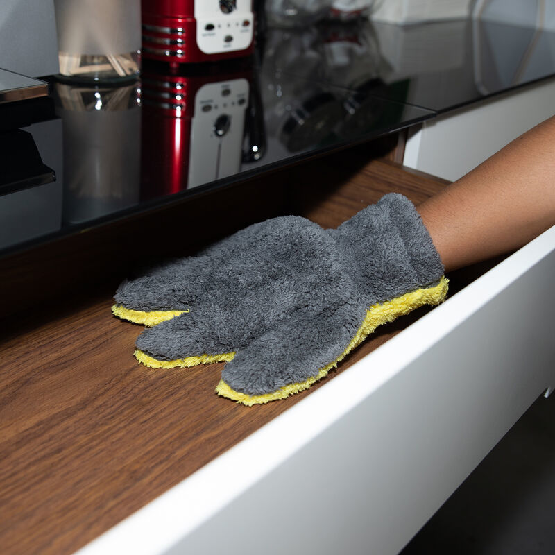 Chemical Guys MIC510 The Stranger Helpful Handy Mitt