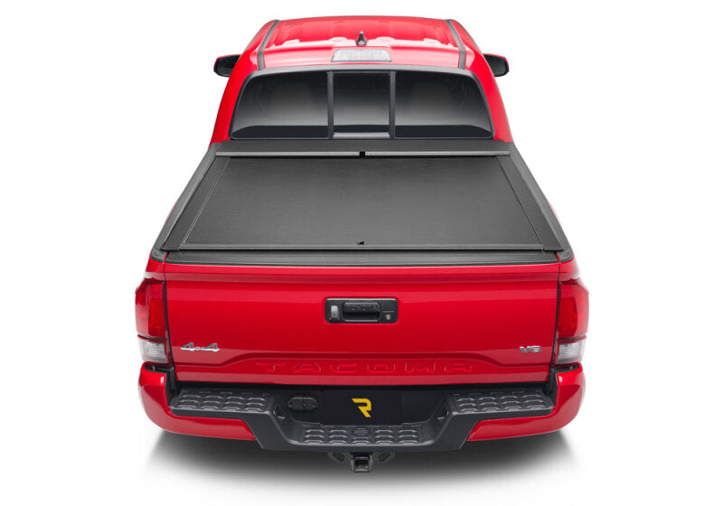 Roll-N-Lock LG530M 16-18 Toyota Tacoma Crew Cab SB 60-1/2in M-Series Retractable Tonneau Cover