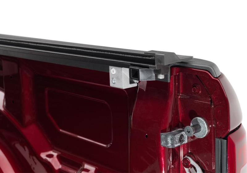 Retrax 30232 09-18 RAM 1500 w/o RamBox (6.4ft. Bed) IX