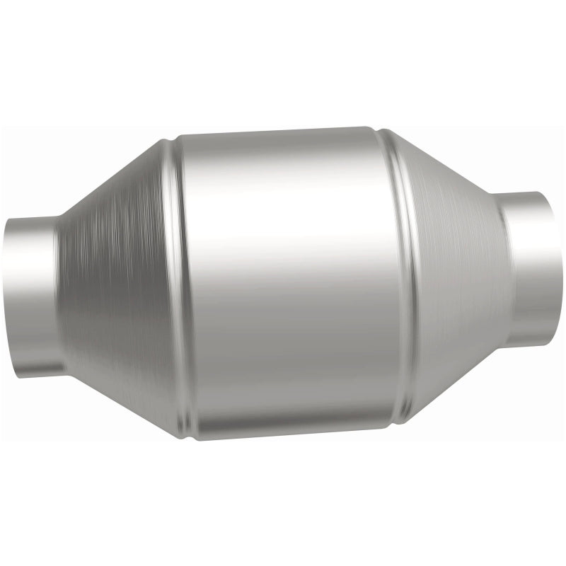 Magnaflow 51656 MagnaFlow Conv Univ 2.5in Inlet/Outlet Center/Center Round 3in Body L x 5in W x 8.75in Overall L