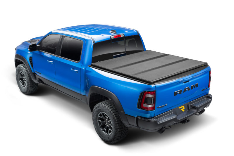Extang 88425 09-18 Dodge Ram / 19-22 Classic 1500 (5ft. 7in. Bed) Solid Fold ALX