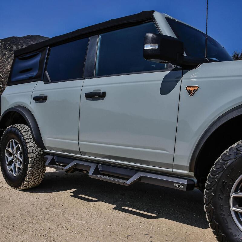 Westin 56-14195 /HDX 2021+ Ford Bronco Drop Nerf Step Bars - Textured Black