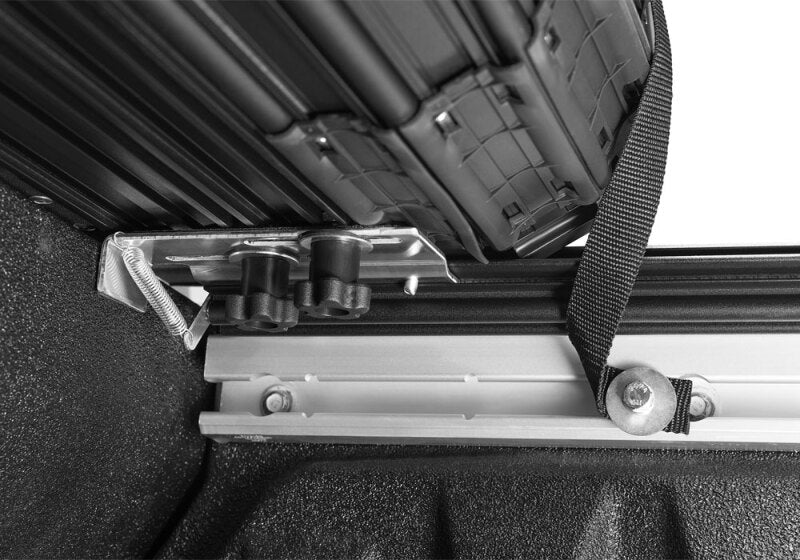 BAK 80213RB 12-18 Dodge Ram (19-21 Classic) w/ RAM Box Revolver X4s 6.4ft Bed Cover (2020 New Body Style)