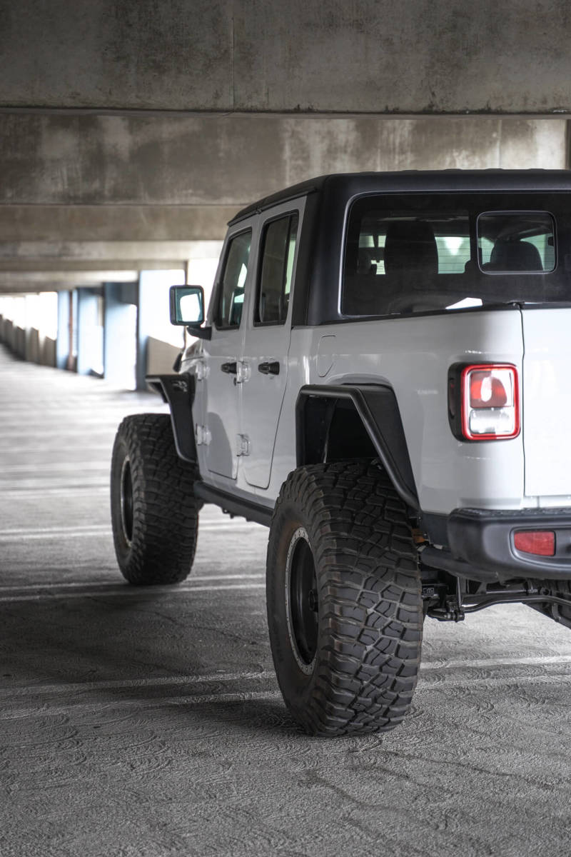 DV8 Offroad FDGL-06 20-23 Jeep Gladiator JT Spec Series Fender Flares