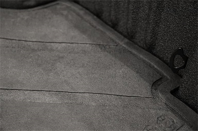 Dee Zee DZ77020 Deezee 19-23 Chevrolet Silverado Heavyweight Bed Mat - Custom Fit 6 1/2Ft Bed (X Pattern)