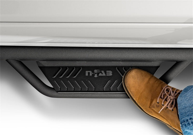 N-Fab HPD1594QC-6-TX Podium LG 15.5-17 Dodge RAM 1500 Quad Cab 6.4ft Standard Bed - Tex. Black - Bed Access - 3in