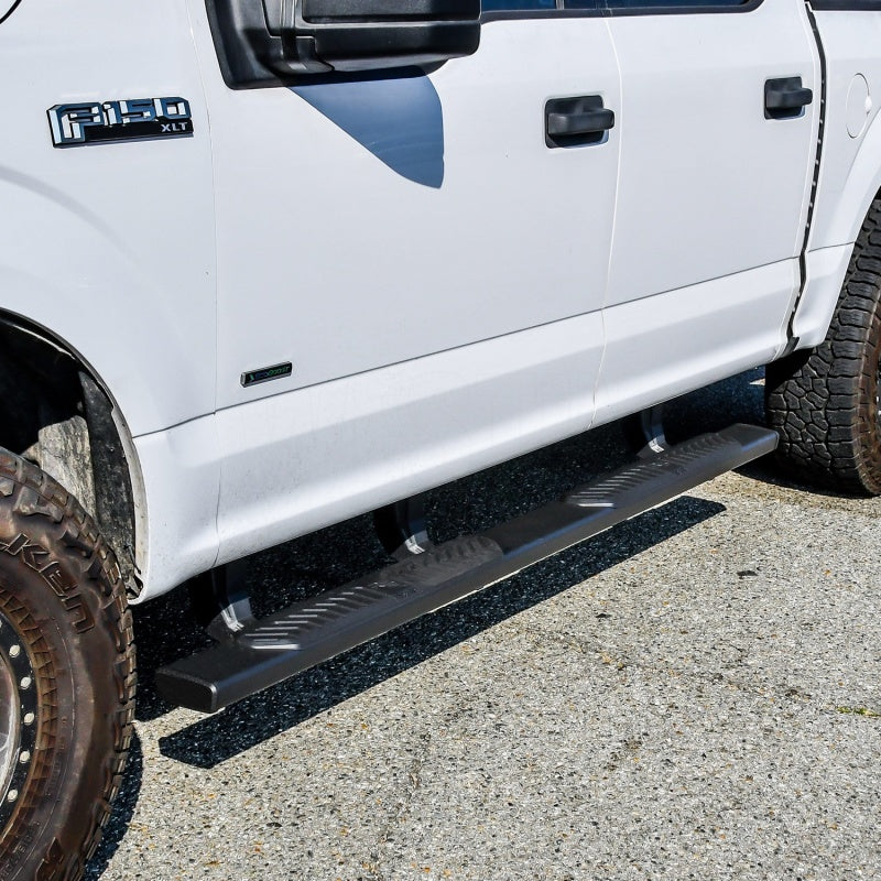 Westin 28-521095 RAM 15-21 Ford F-150 / 17-21 Ford F-250 & F350 Crew Cab R5 XD Nerf Step Bars - Black