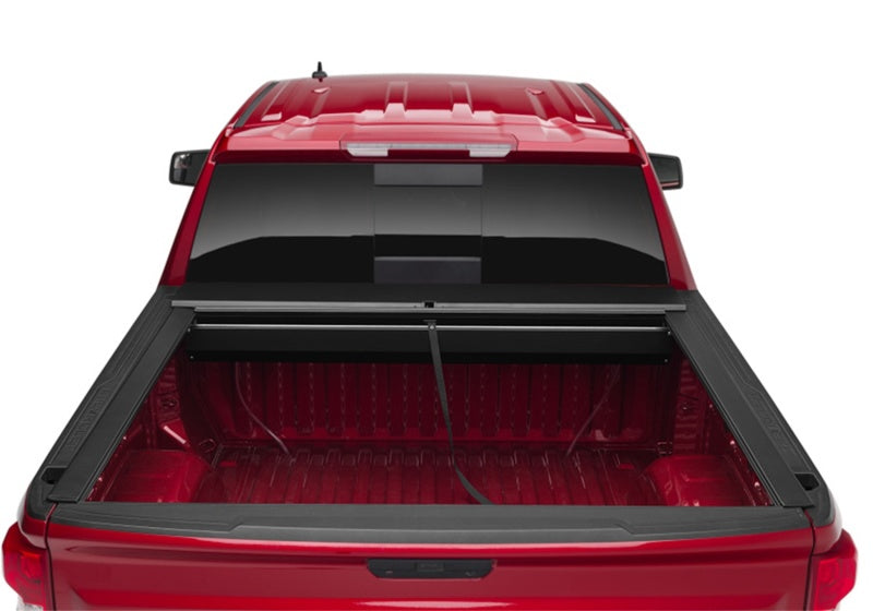 Roll-N-Lock LG530M 16-18 Toyota Tacoma Crew Cab SB 60-1/2in M-Series Retractable Tonneau Cover
