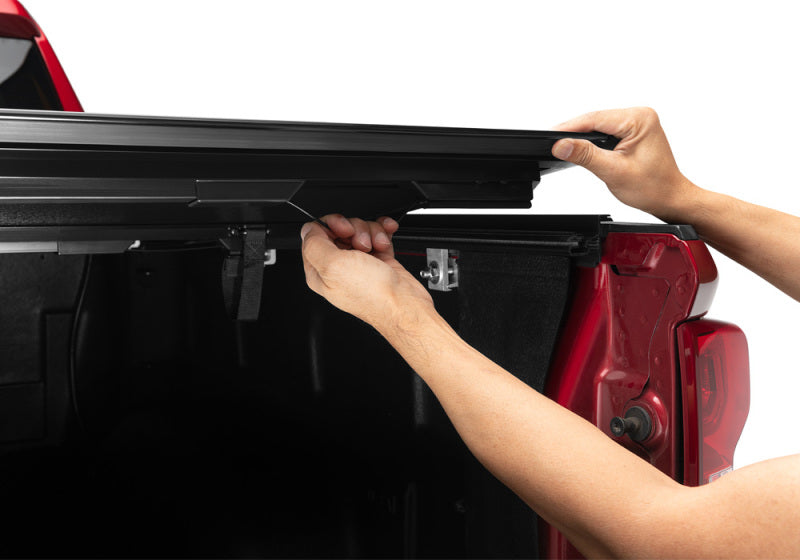 BAK 226130 19-20 Chevy Silverado 5ft 8in Bed (New Body Style) Flip G2