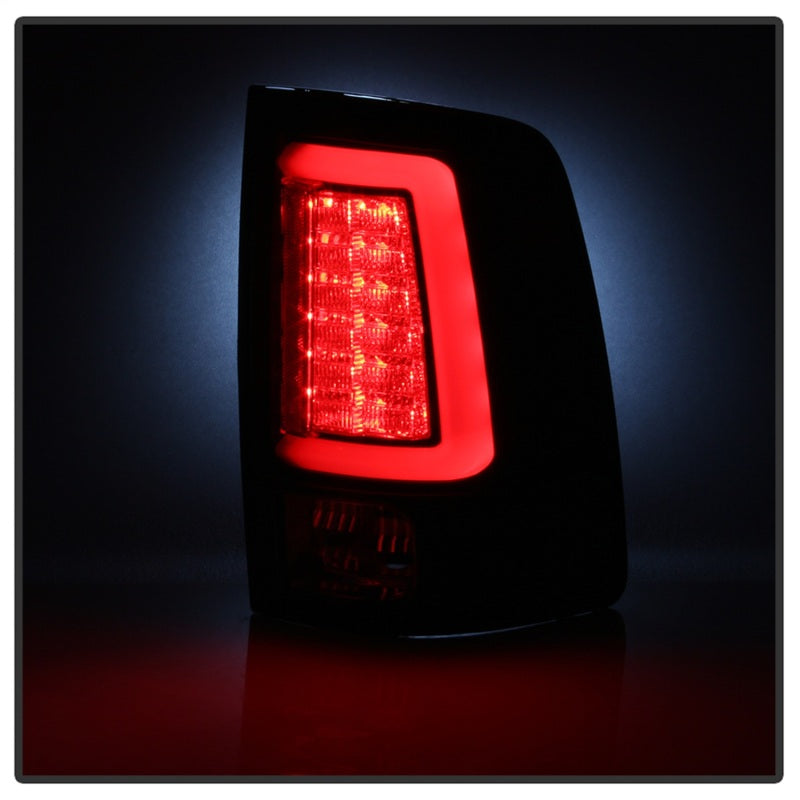 SPYDER 5084057 Spyder Dodge RAM 2013-2014 Light Bar LED Tail Lights - Black ALT-YD-DRAM13V2-LED-BK