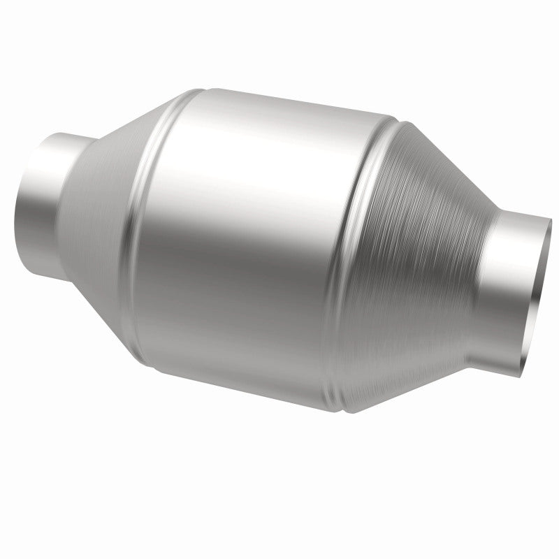 Magnaflow 51656 MagnaFlow Conv Univ 2.5in Inlet/Outlet Center/Center Round 3in Body L x 5in W x 8.75in Overall L