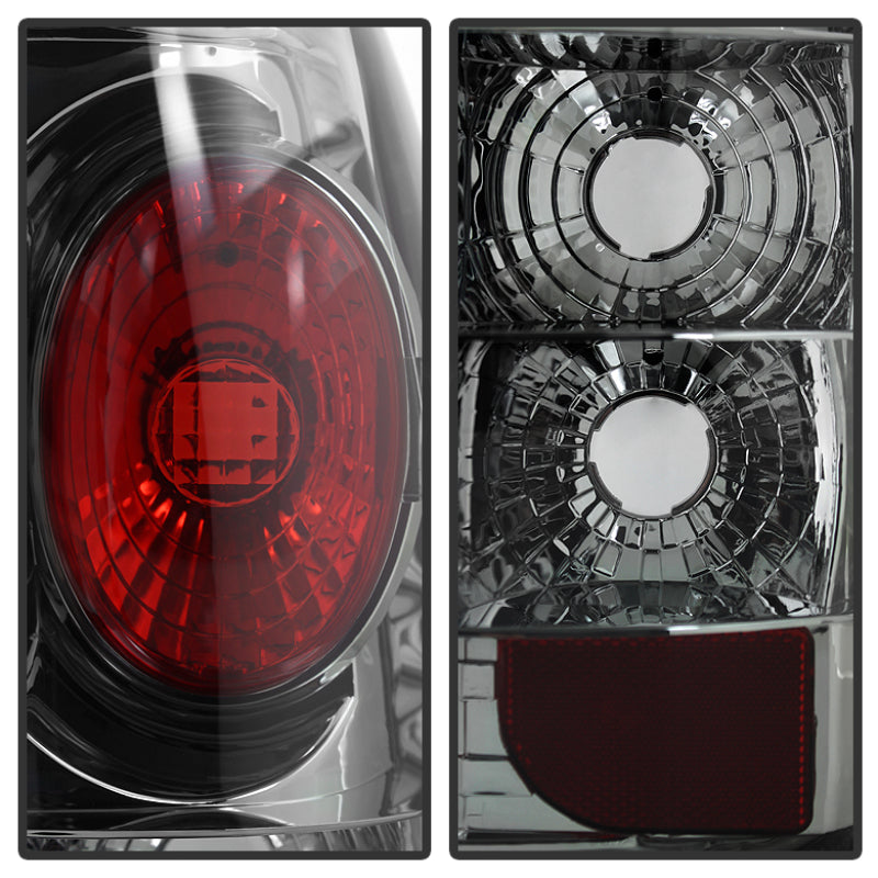SPYDER 5002099 Spyder Chevy Silverado 1500/2500 99-02 (Not Stepside) Euro Style Tail Lights Smke ALT-YD-CS99-SM