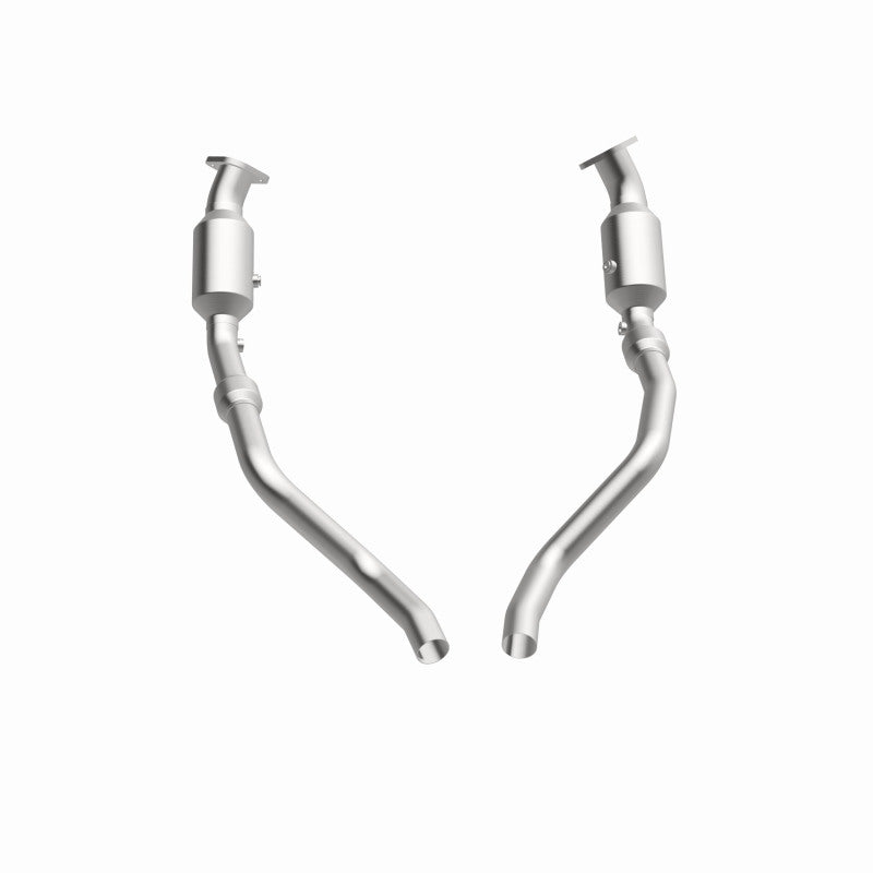 Magnaflow 16421 MagnaFlow Conv D/F 05- 300C/Magnum 5.7 w/cats