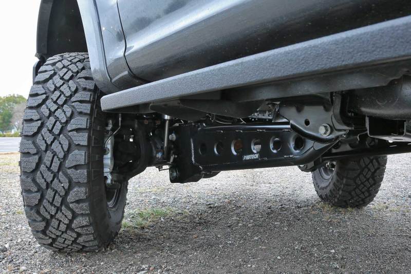 Fabtech FTS22321 05-20 Ford F250/350 & 08-20 Ford F450/550 4WD 4/6/8in Lift Radius Arm System