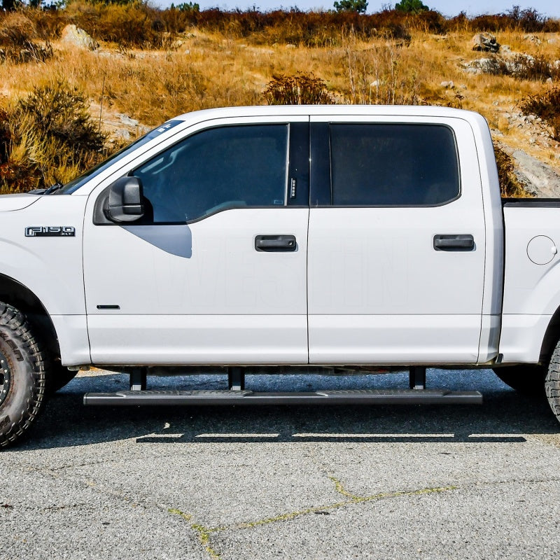 Westin 28-521095 RAM 15-21 Ford F-150 / 17-21 Ford F-250 & F350 Crew Cab R5 XD Nerf Step Bars - Black