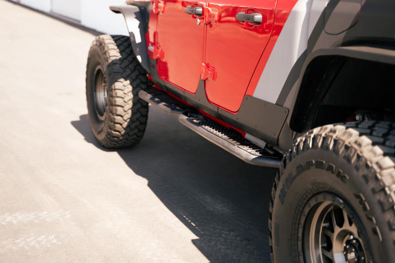 DV8 Offroad SRGL-08 20-23 Jeep Gladiator JT Body/Pinch Weld Mounted Step