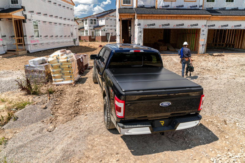 Undercover TR26029 UnderCover 04-21 Ford F-150 5.5ft Triad Bed Cover