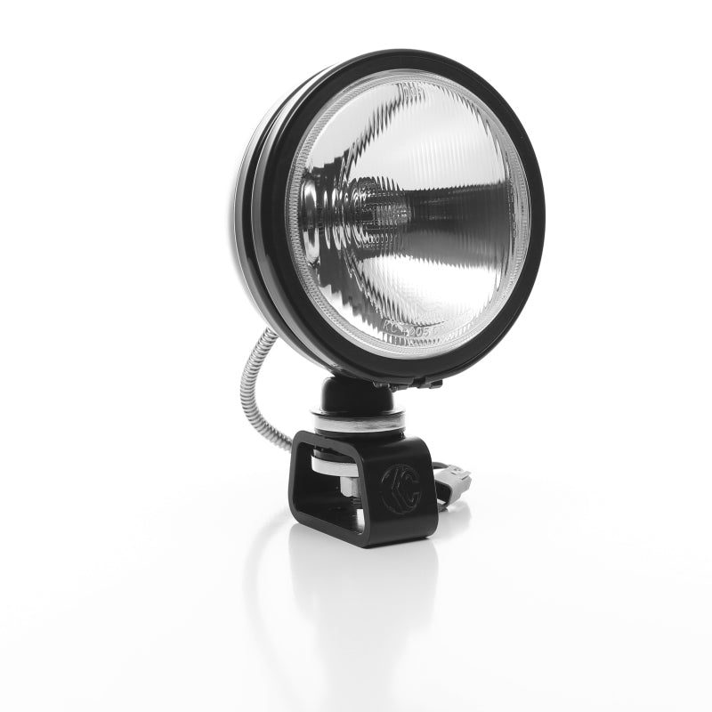 KC HiLiTES 234 Daylighter 6in. Halogen Light 100w Spread Beam (Pair Pack System) - Black SS