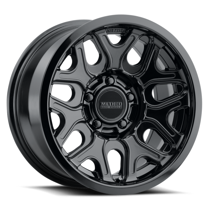 Method Wheels MR322890801318 Method MR322 / 18x9 / 8x6.5 BP / 18ET / 5.68in BS / 130.81mm CB - Gloss Black Wheel
