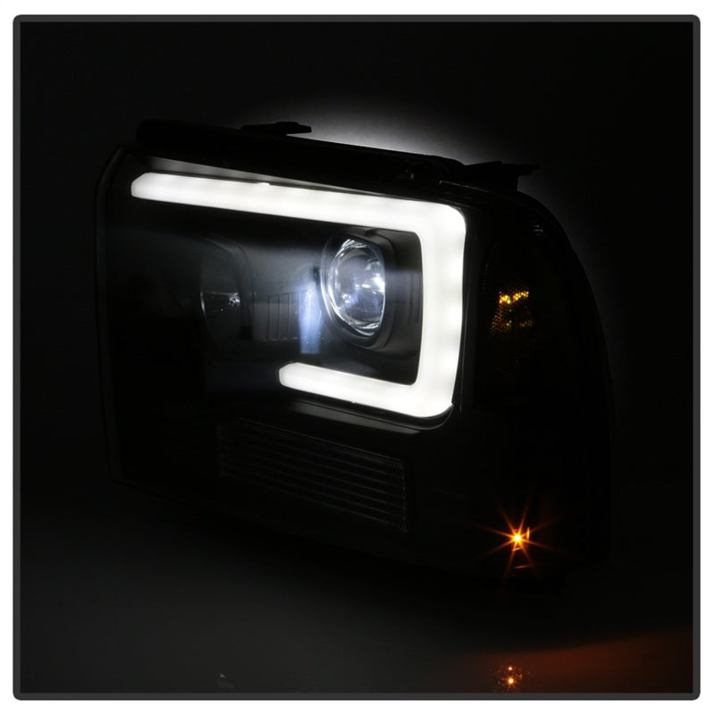 SPYDER 5087911 Spyder 05-07 Ford F250/350/450 Super Duty Projector LED Black PRO-YD-FS05V2PL-BK