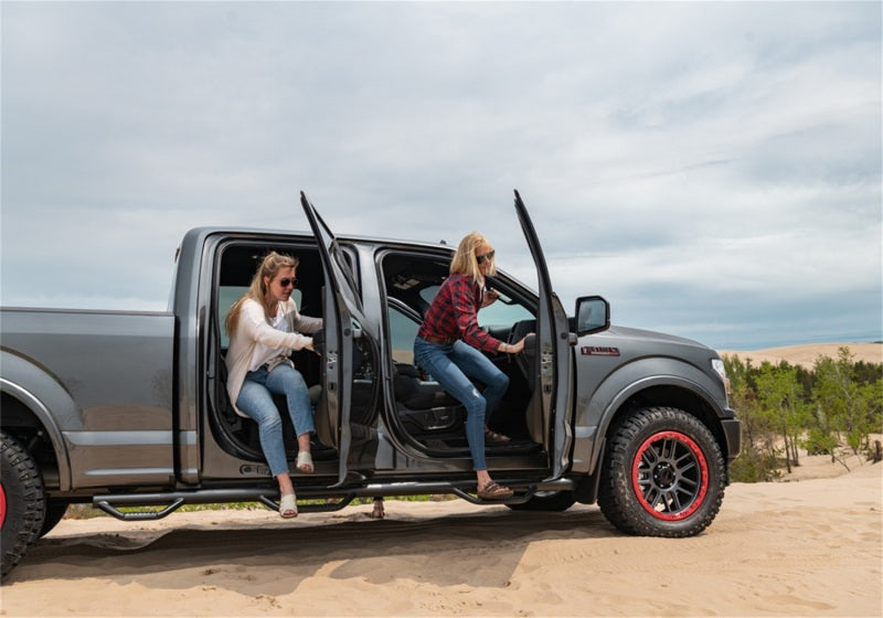 N-Fab F99115CC-6-TX Nerf Step 99-16 Ford F-250/350 Super Duty Crew Cab 8ft Bed - Tex. Black - Bed Access - 3in