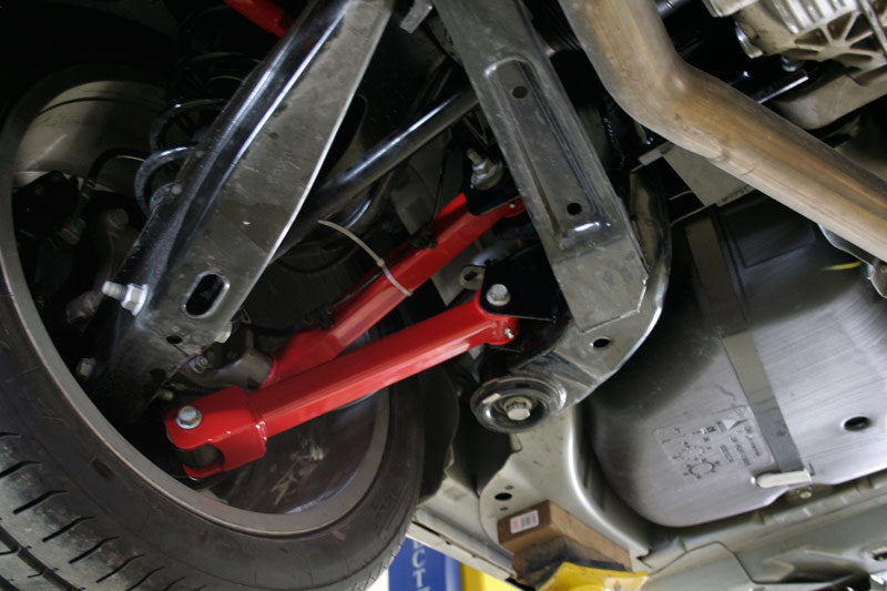 UMI Performance 2515-R 08-09 Pontiac G8 10-14 Camaro Trailing Arms