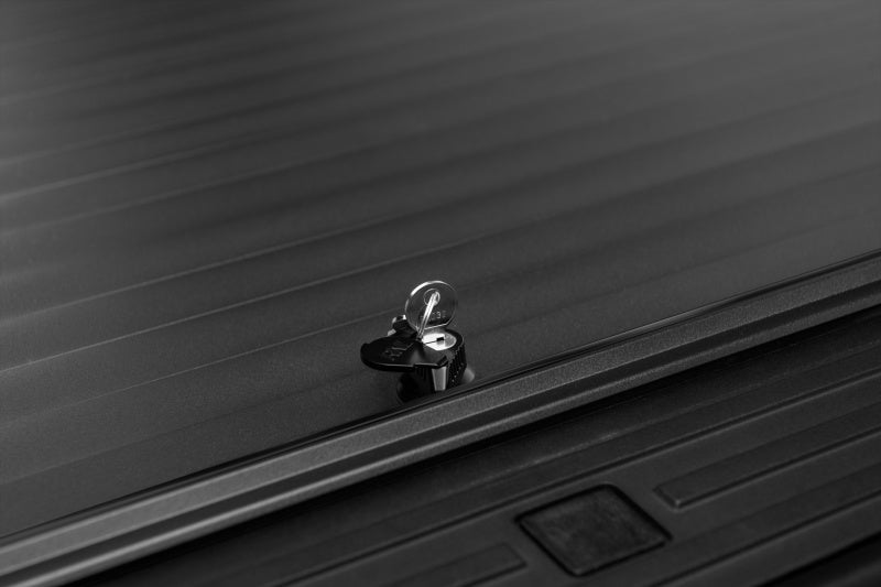 Roll-N-Lock BT220A 14-18 Chevy Silverado/Sierra 1500 XSB 68in A-Series Retractable Tonneau Cover