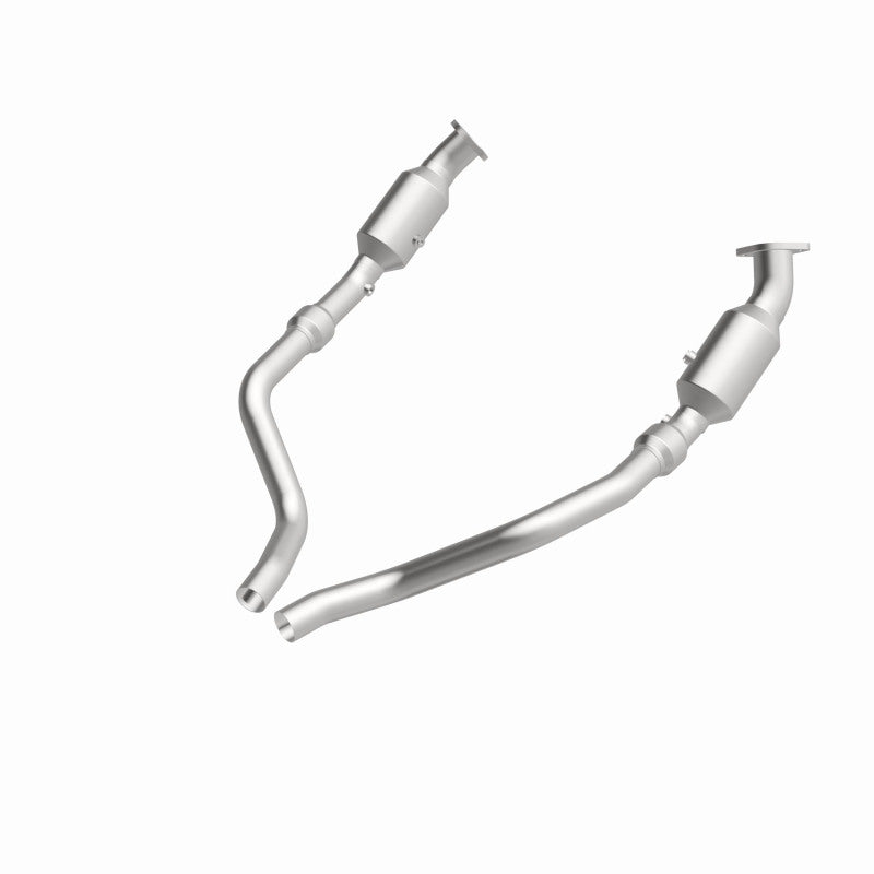 Magnaflow 16421 MagnaFlow Conv D/F 05- 300C/Magnum 5.7 w/cats