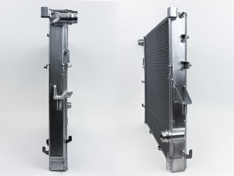 CSF 7227 Porsche 955/957 Cayenne / Audi Q7 / VW Touareg Heavy-Duty Performance Radiator