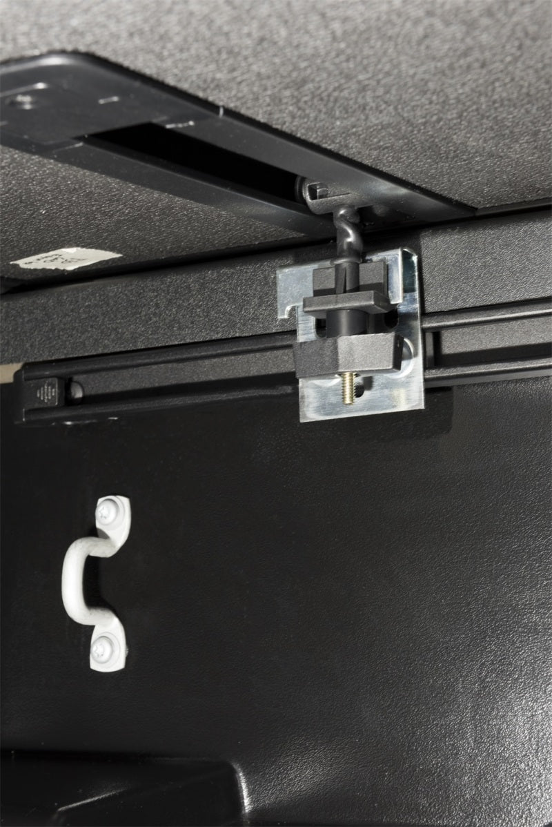 Extang 83905 05-15 Toyota Tacoma (5ft) Solid Fold 2.0