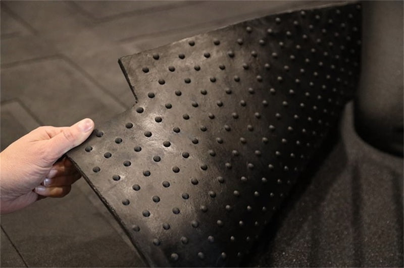 Dee Zee DZ77020 Deezee 19-23 Chevrolet Silverado Heavyweight Bed Mat - Custom Fit 6 1/2Ft Bed (X Pattern)