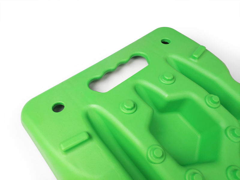 DV8 Offroad RTB1-01GN Recovery Traction Boards w/ Carry Bag - Green