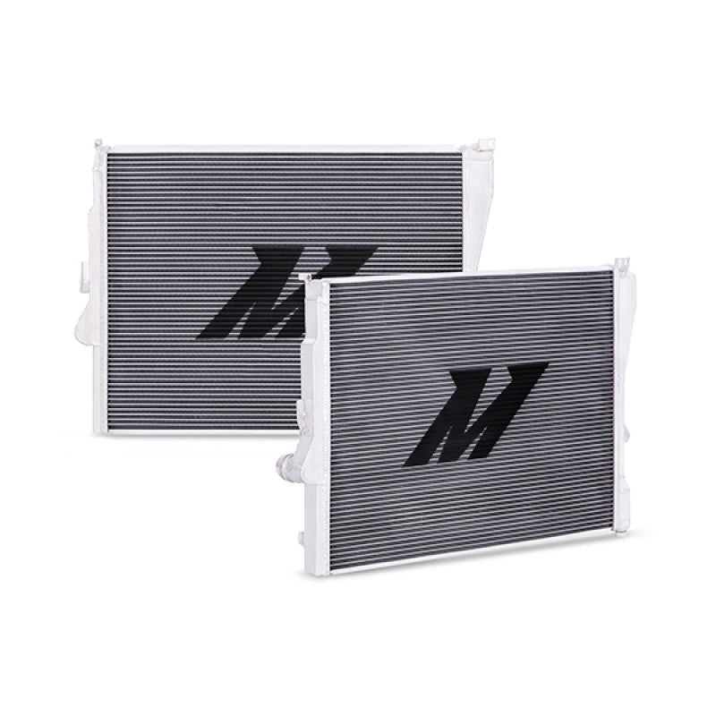 Mishimoto MMRAD-E46-323A 99-06 BMW 323i/323i/328i/330i w/ Auto Transmission Performance Aluminum Radiator
