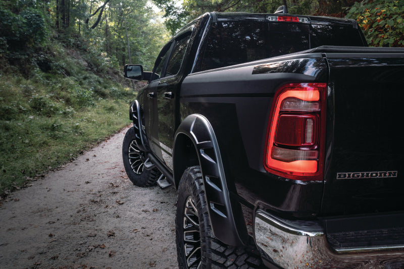 Bushwacker 20951-02 17-19 Ford F-250 Super Duty w/ 81.8in Bed DRT Style Flares 4pc - Black